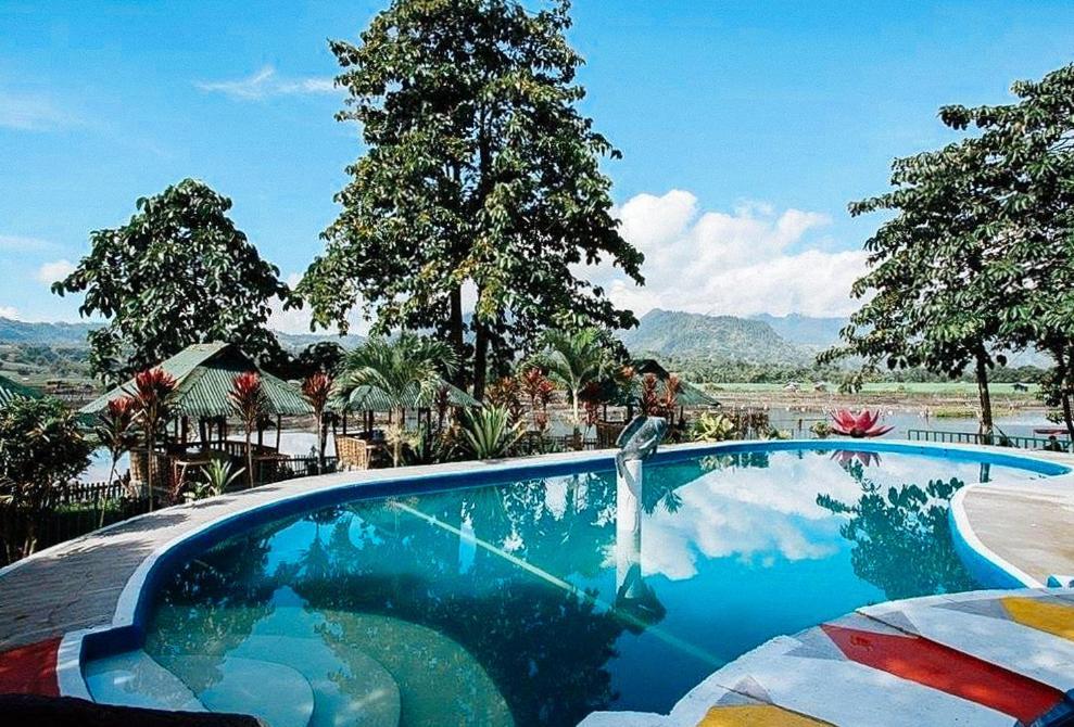 Sunrise Garden Lake Resort Surallah Eksteriør billede
